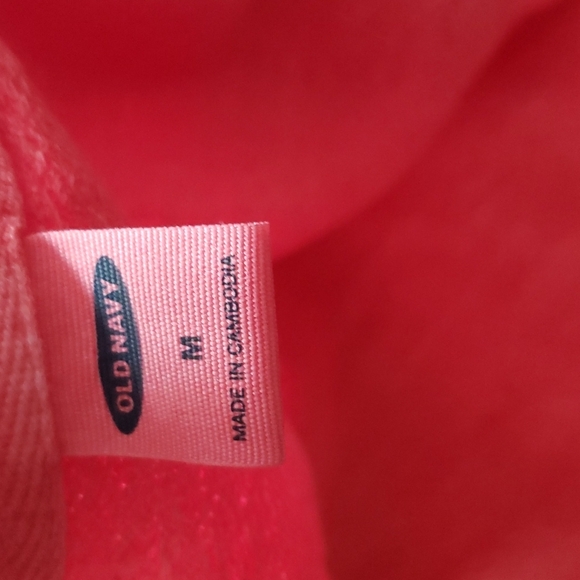 Old Navy top size medium NWOT - Picture 3 of 4